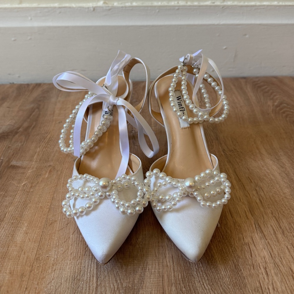 Pointy White Pearl Bridal Heels - Picture 3 of 10